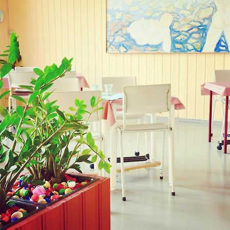 Smola Eco Camp Norway 호스텔 외부 사진